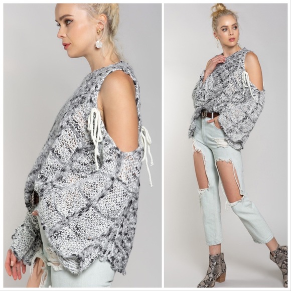 Wanderlust Cold Shoulder Sweater - Picture 9 of 11